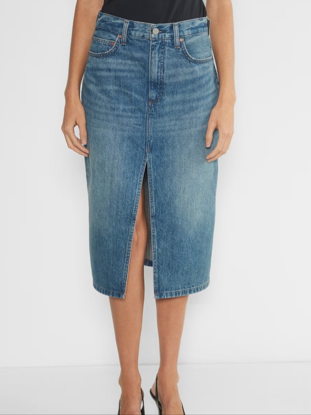 Aritzia Denim Forum The '90s Halle Denim Midi Skirt